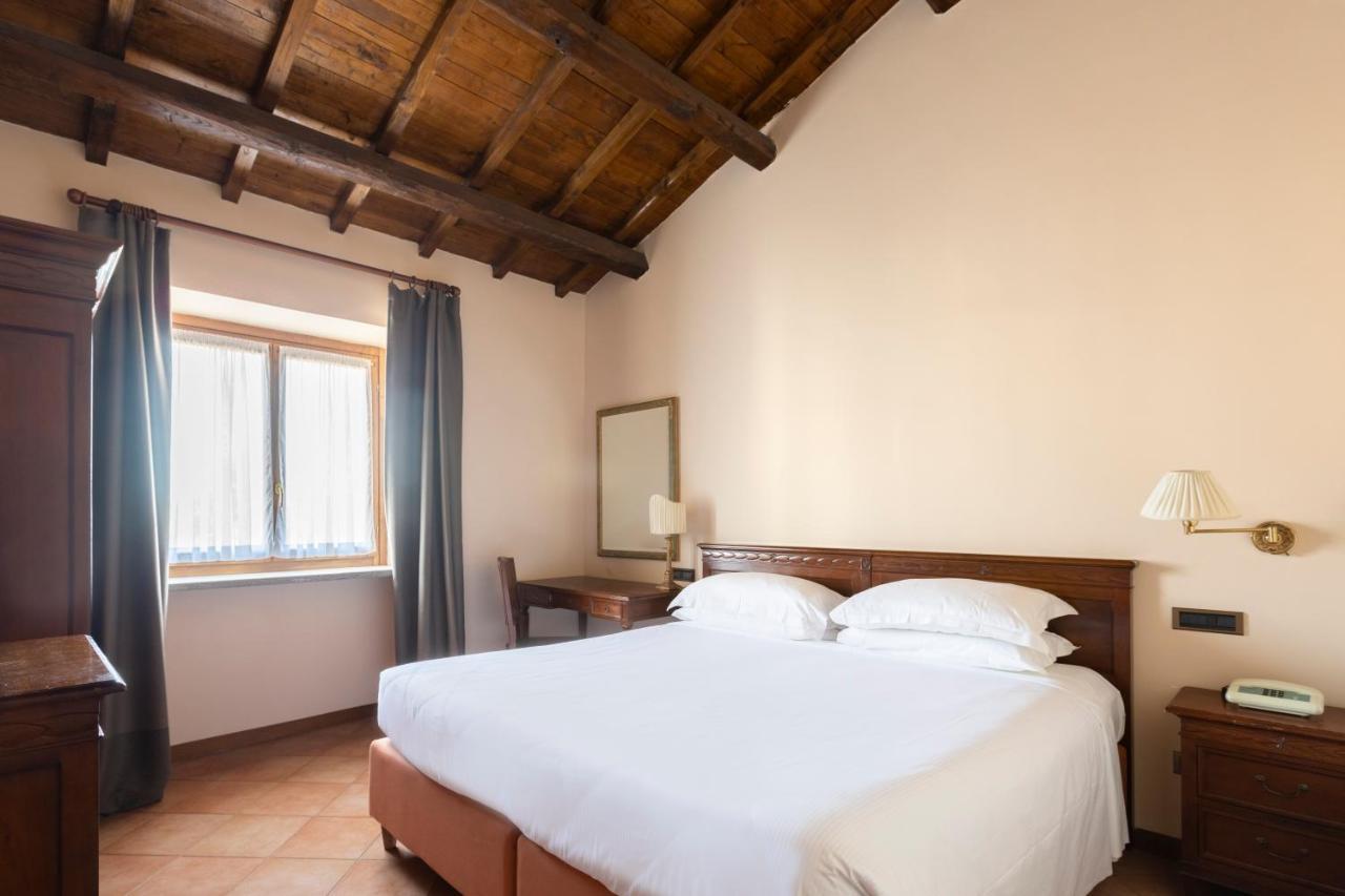 Hotel Antico Borgo di Sutri Esterno foto