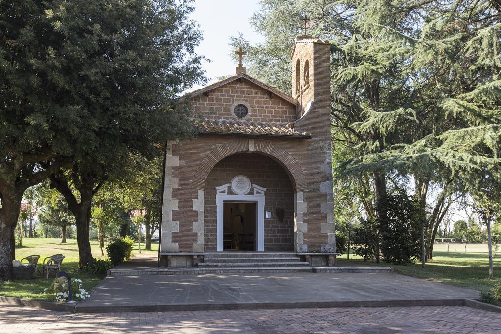 Hotel Antico Borgo di Sutri Esterno foto